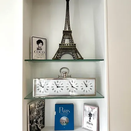 Studio Pres Des Champs-Elysees Paris Exterior photo