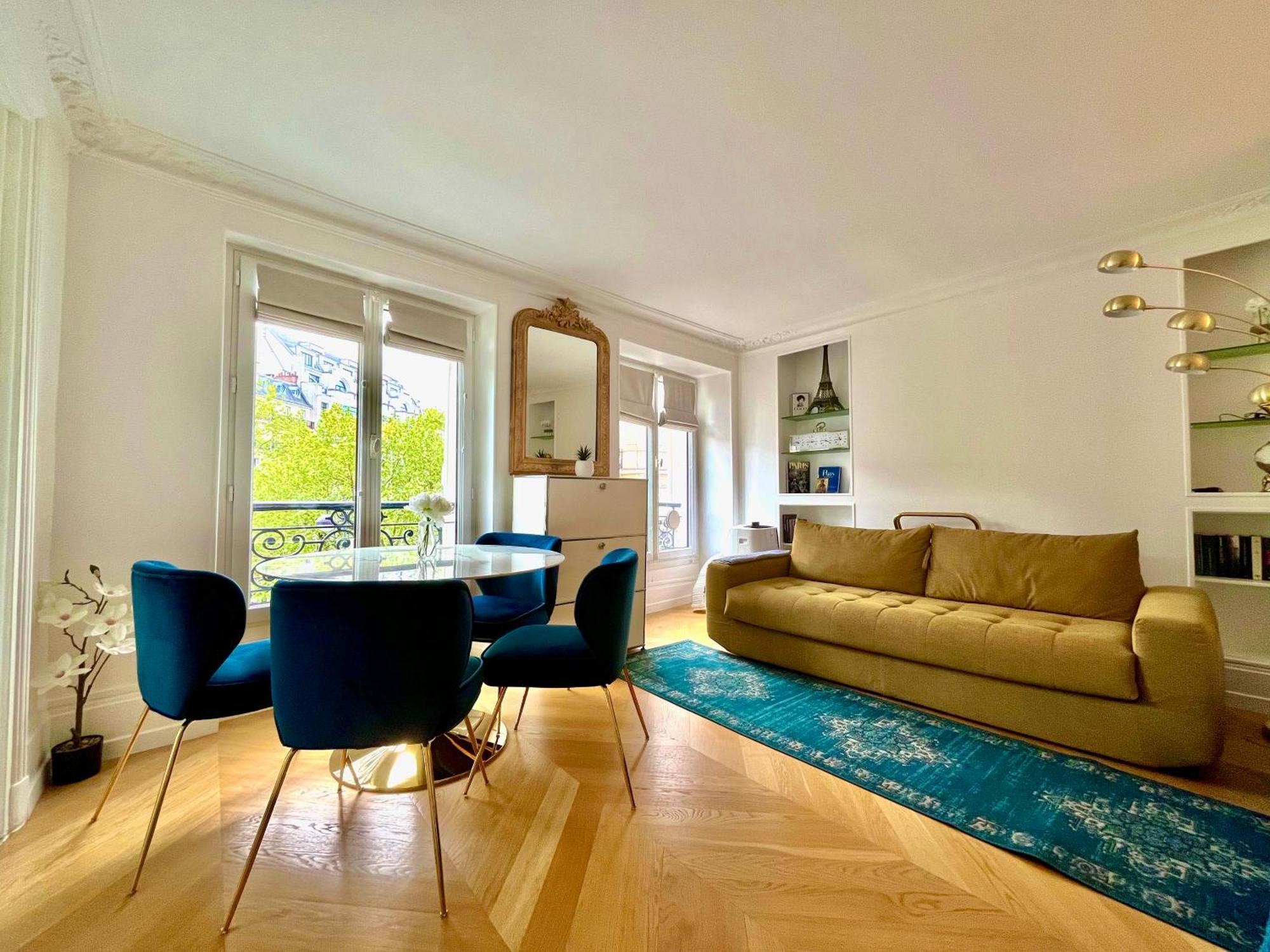Appartamento Pres Des Champs-elysees Parigi
